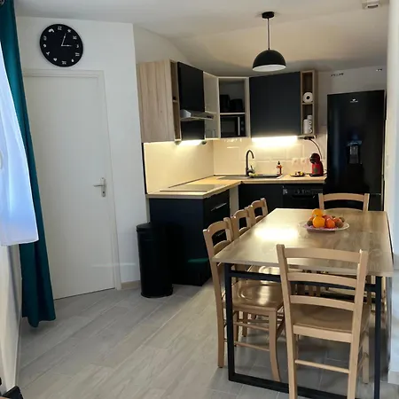 T4 Piscine Et Tennis Chalet