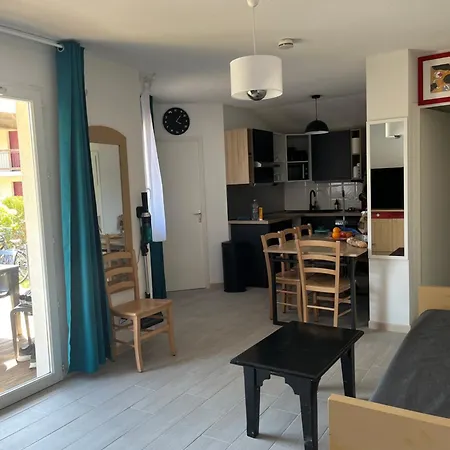 Chalet T4 Piscine Et Tennis