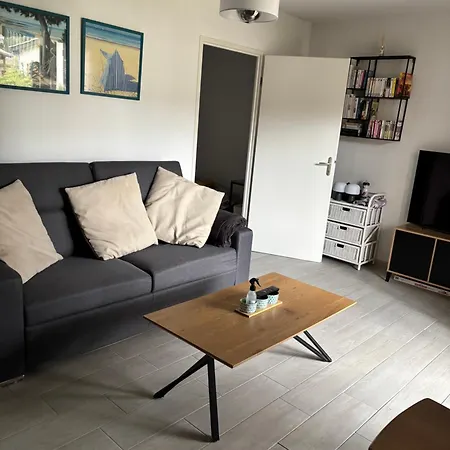 Chalet T4 Piscine Et Tennis